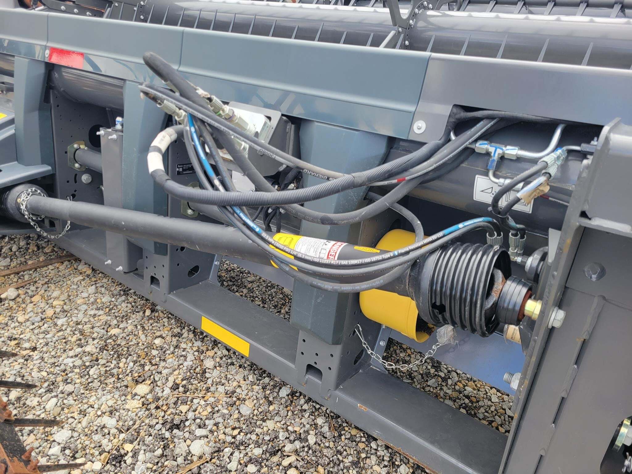 2025 Gleaner 9330 Platform
