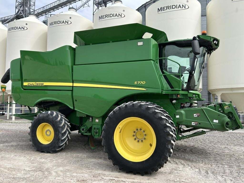2018 John Deere S770 Combine