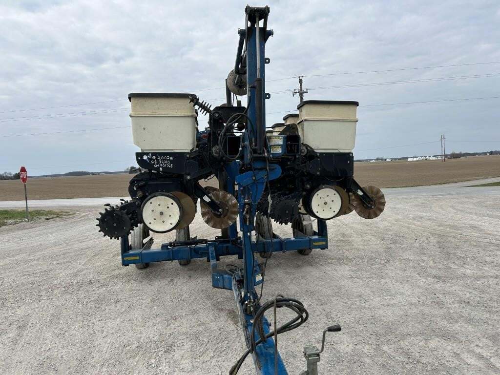 2002 Kinze 3500 Planter