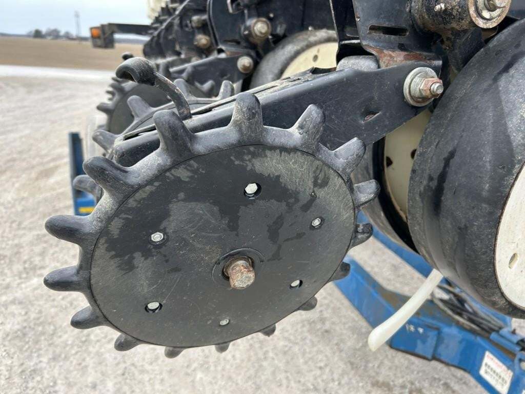 2002 Kinze 3500 Planter