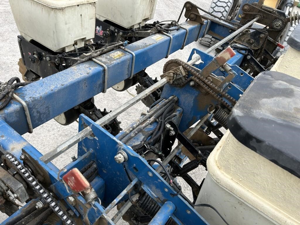 2002 Kinze 3500 Planter