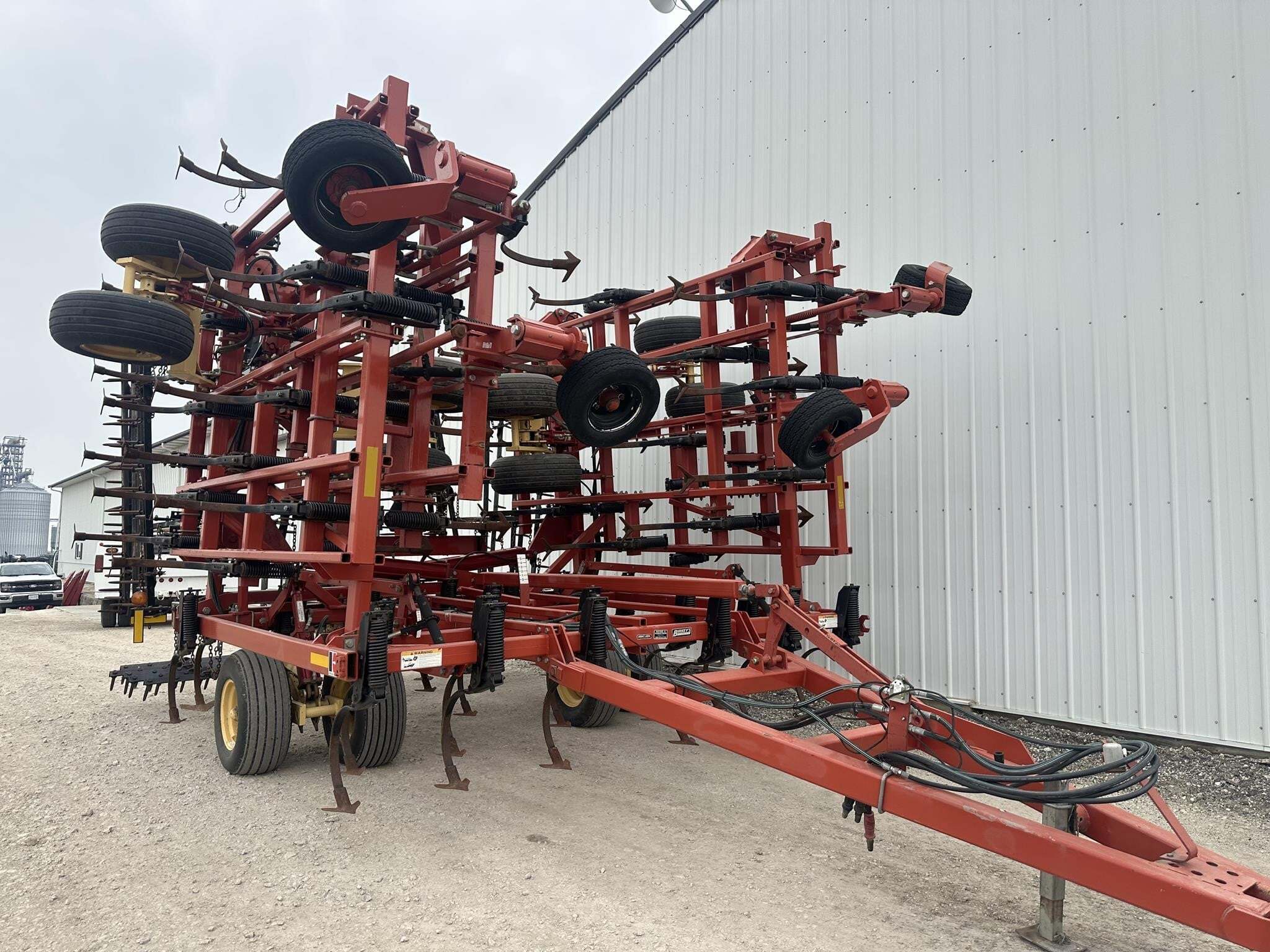 2005 Krause 5630 Field Cultivator