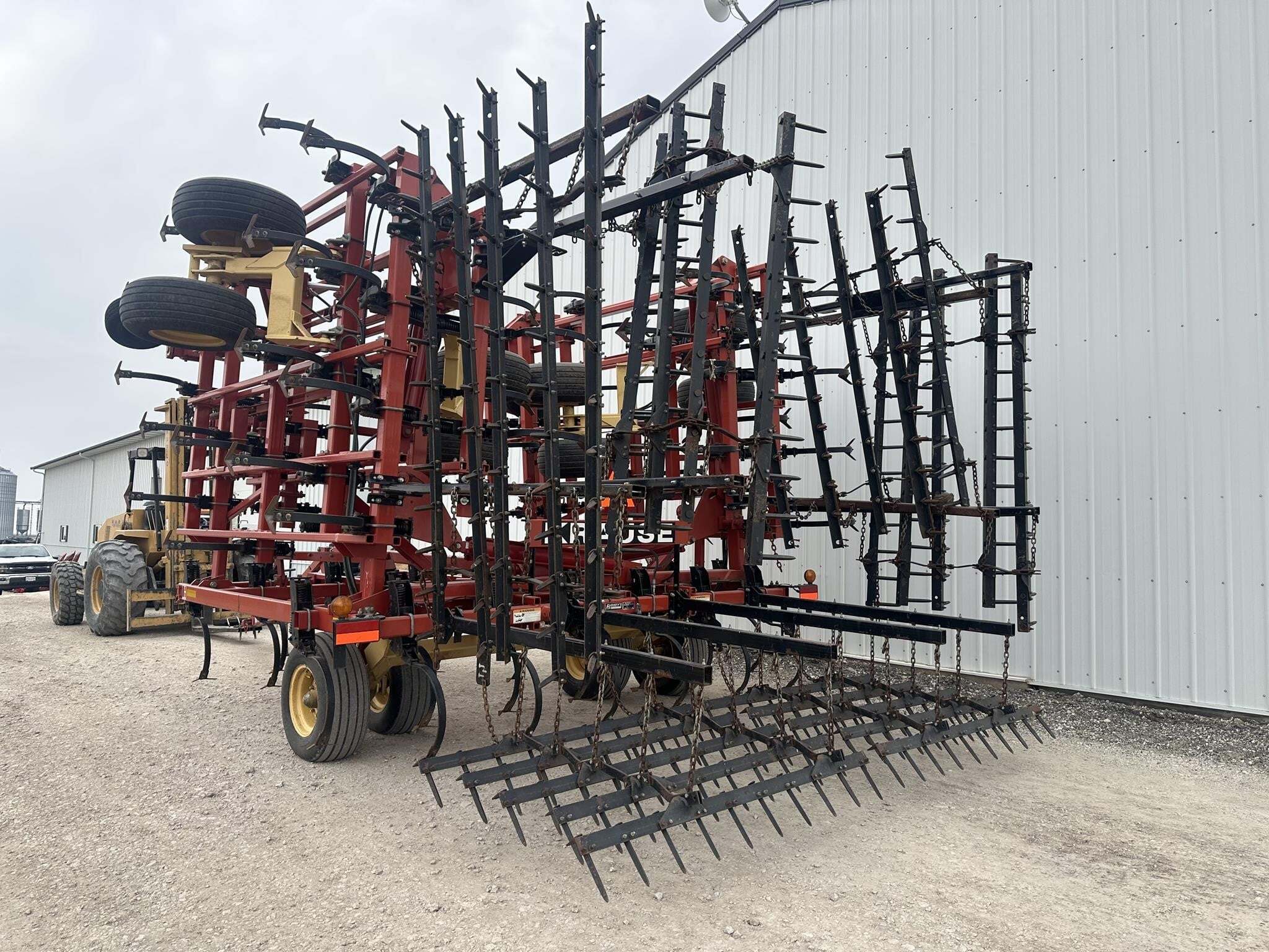 2005 Krause 5630 Field Cultivator