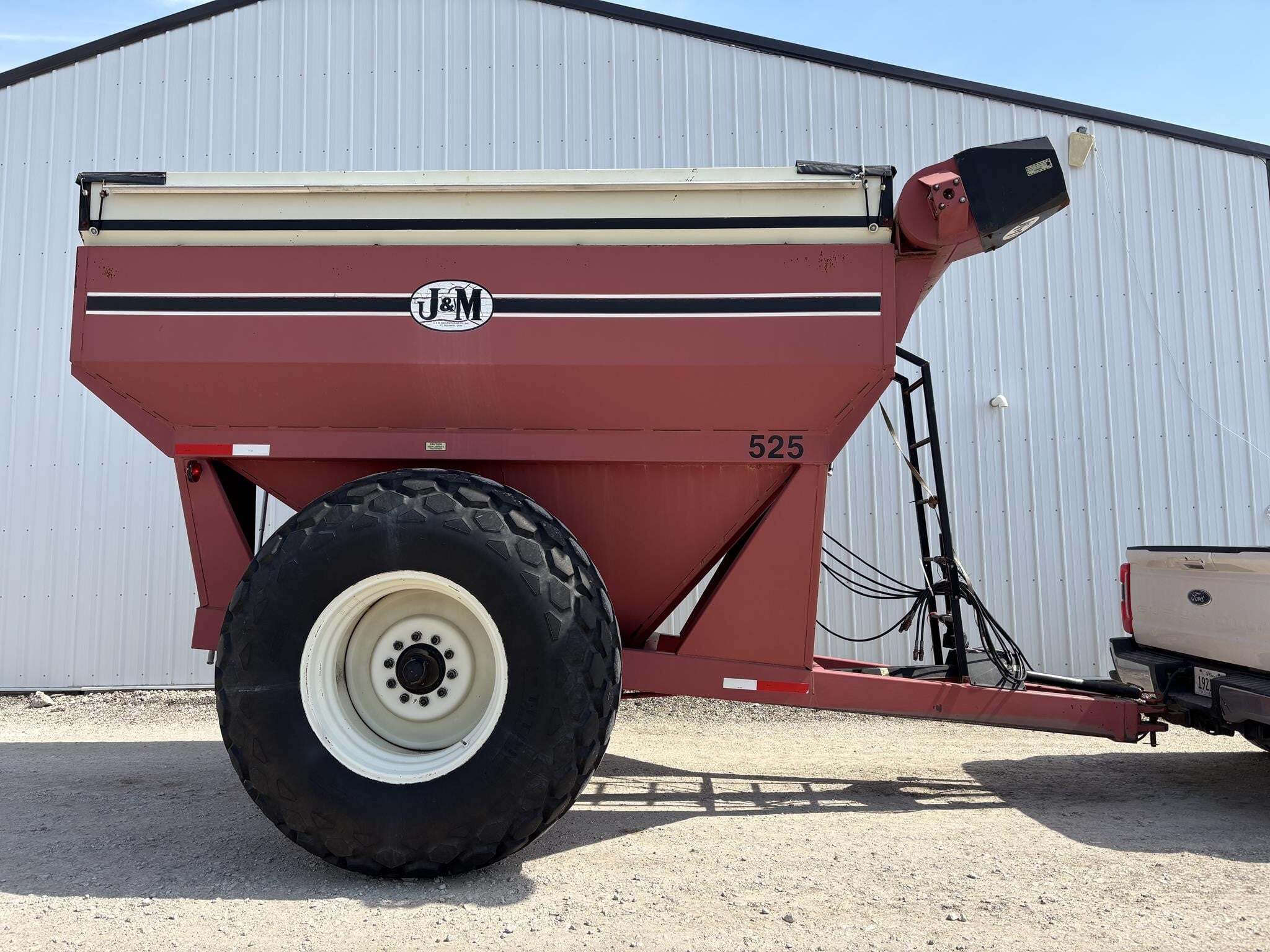  J&M 525-14 Grain Cart
