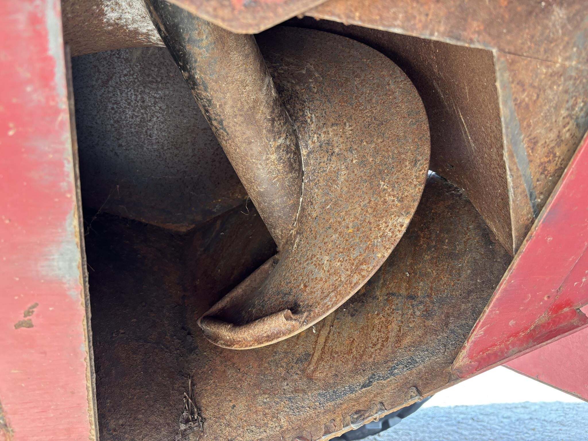  J&M 525-14 Grain Cart