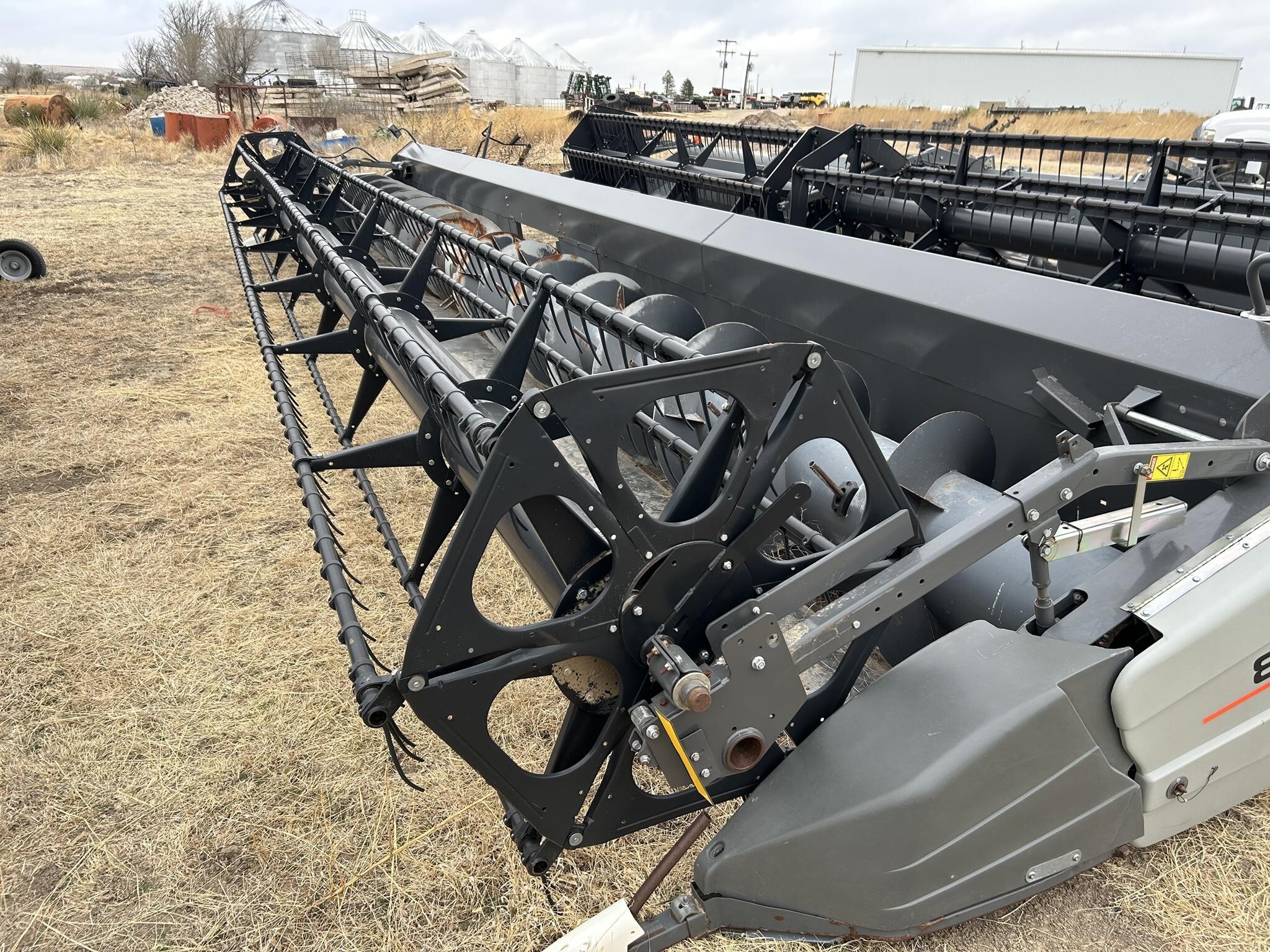 2008 Gleaner 8200 Platform