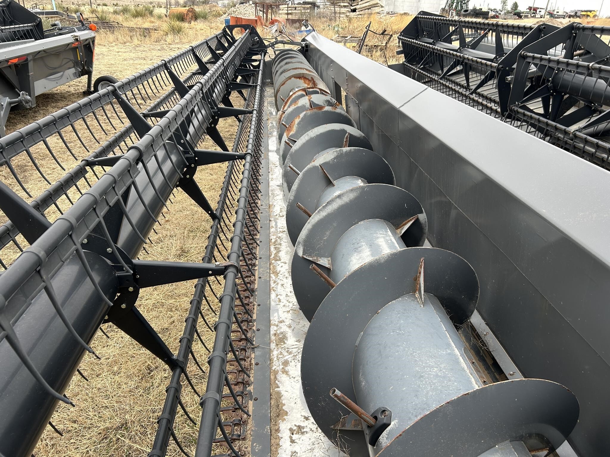 2008 Gleaner 8200 Platform