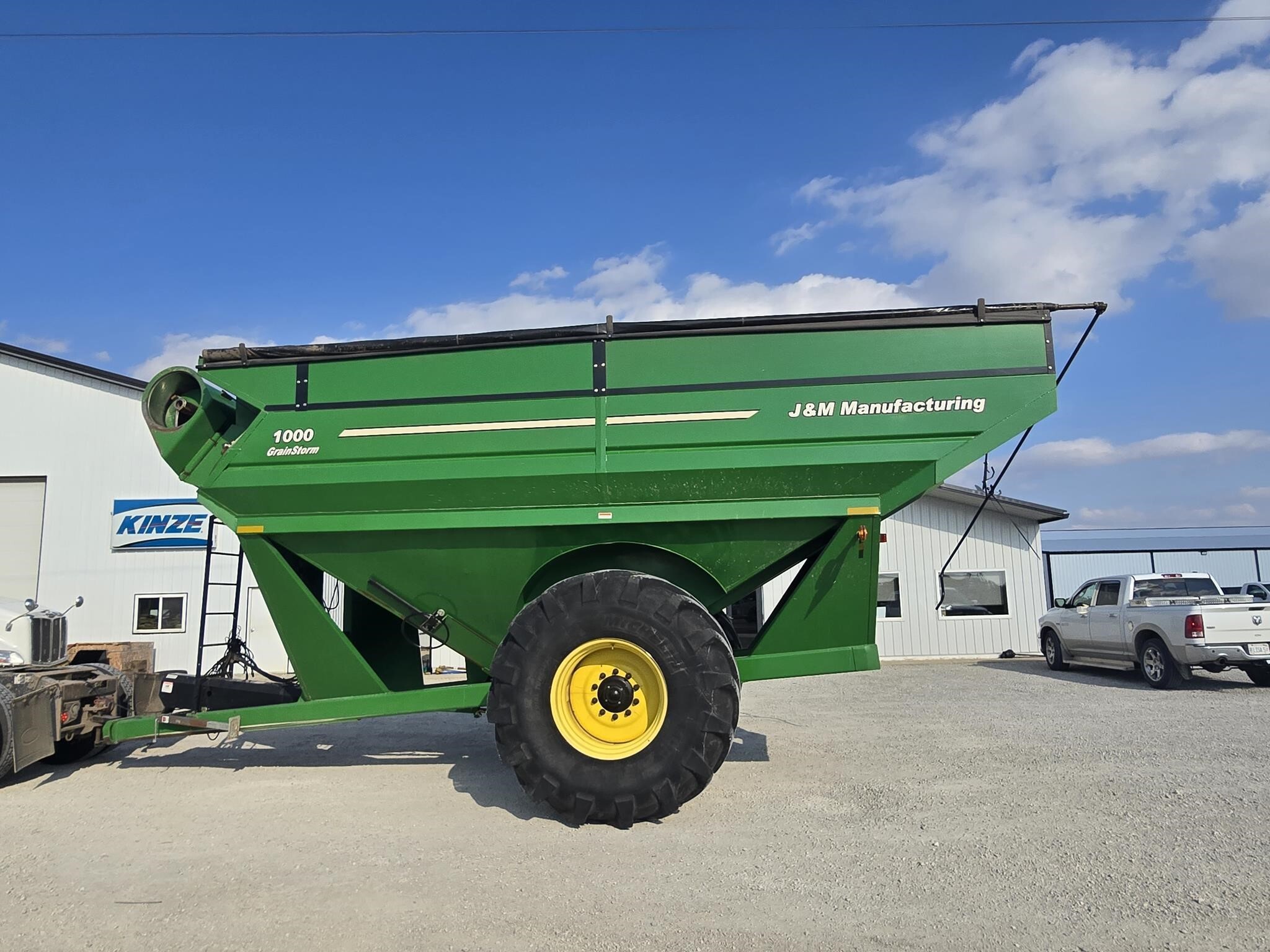  J&M 1000-20 Grain Cart