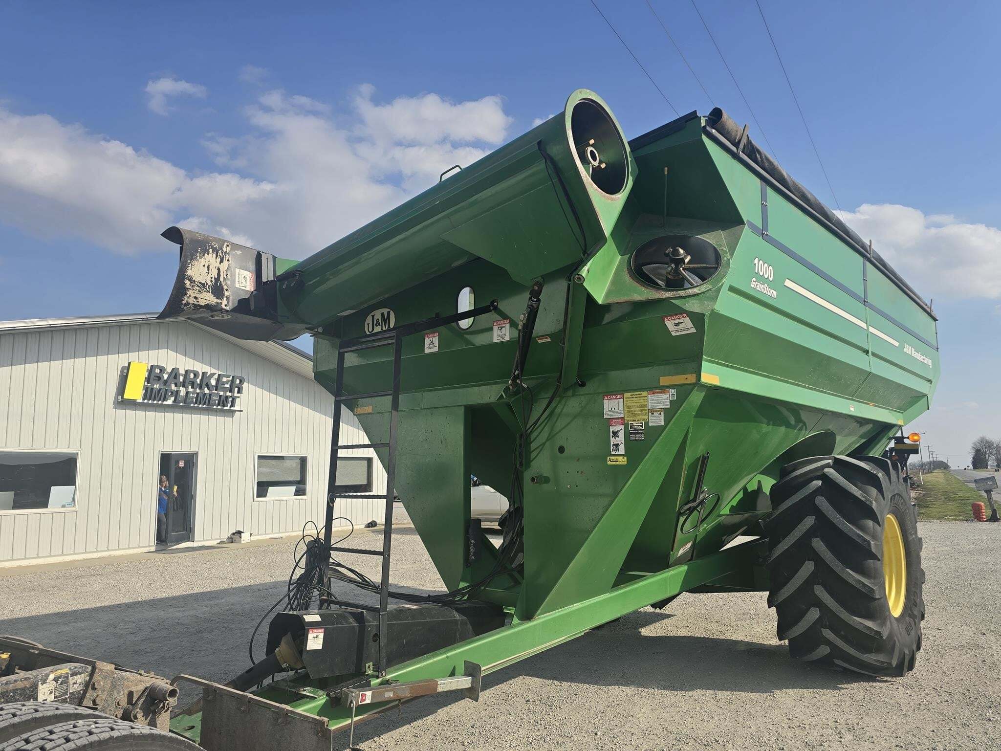  J&M 1000-20 Grain Cart