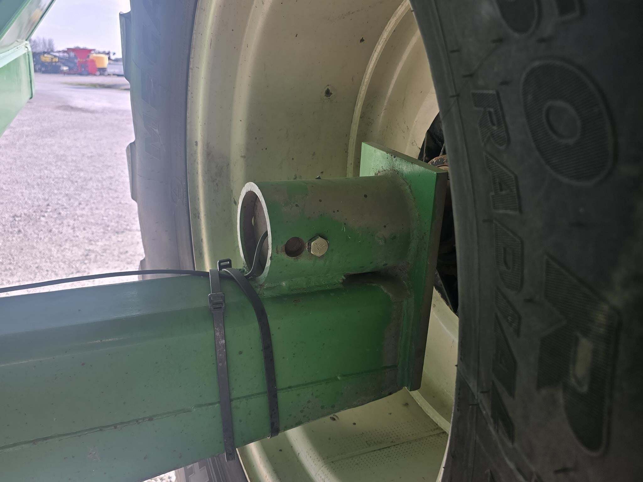  J&M 1000-20 Grain Cart