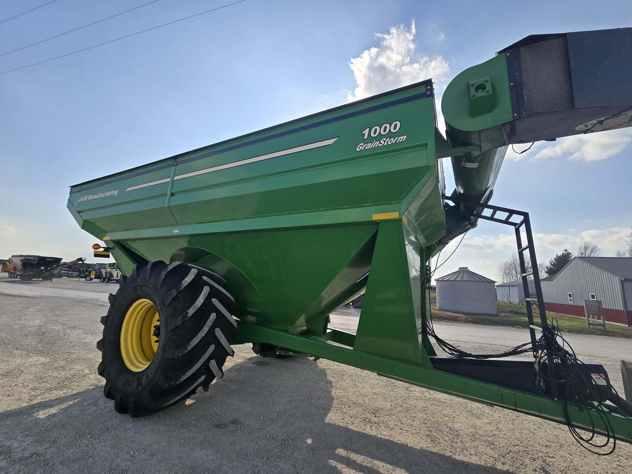  J&M 1000-20 Grain Cart
