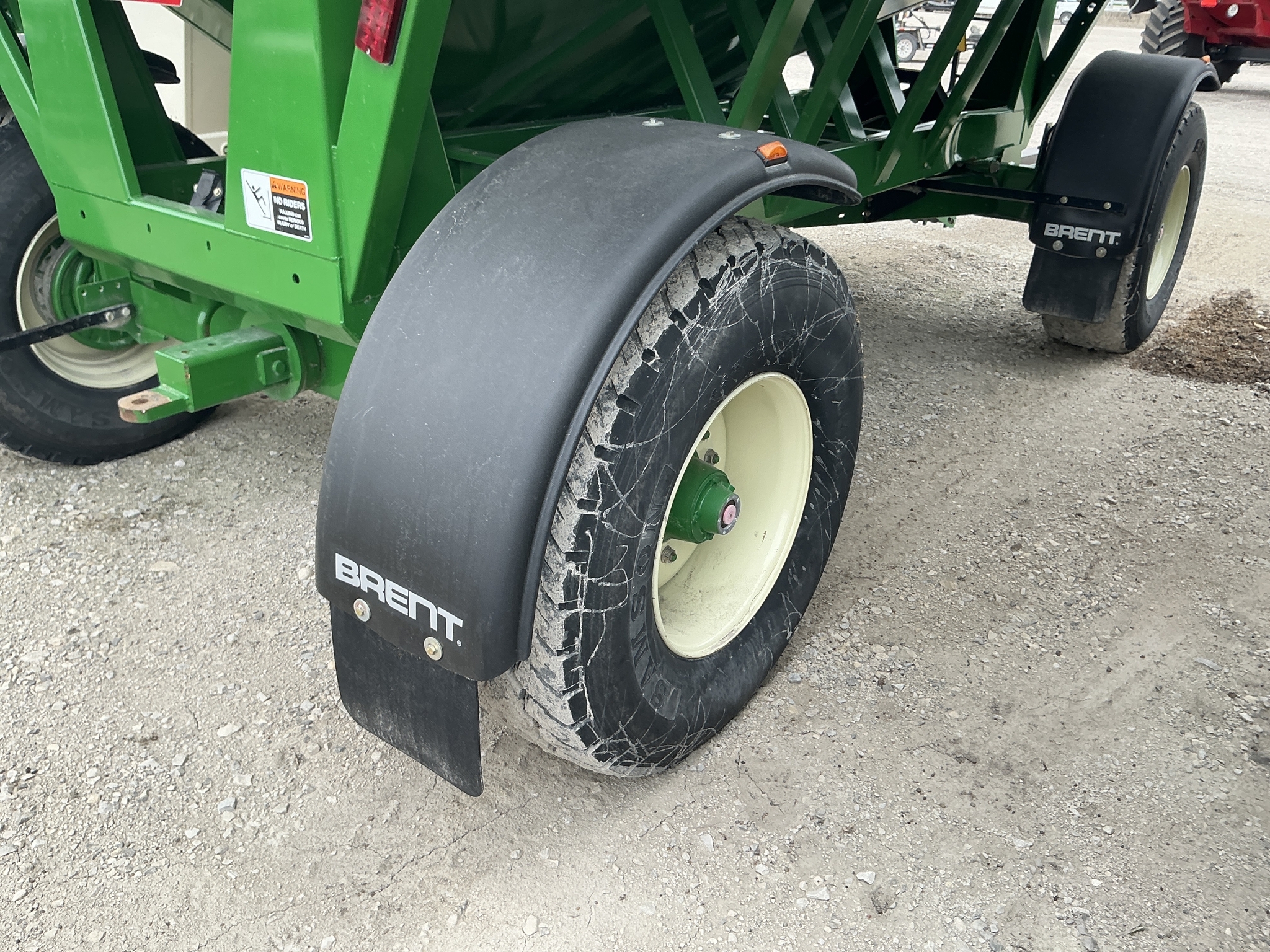 2013 Brent 757 Gravity Wagon
