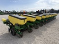 2025 John Deere 1725 Planter