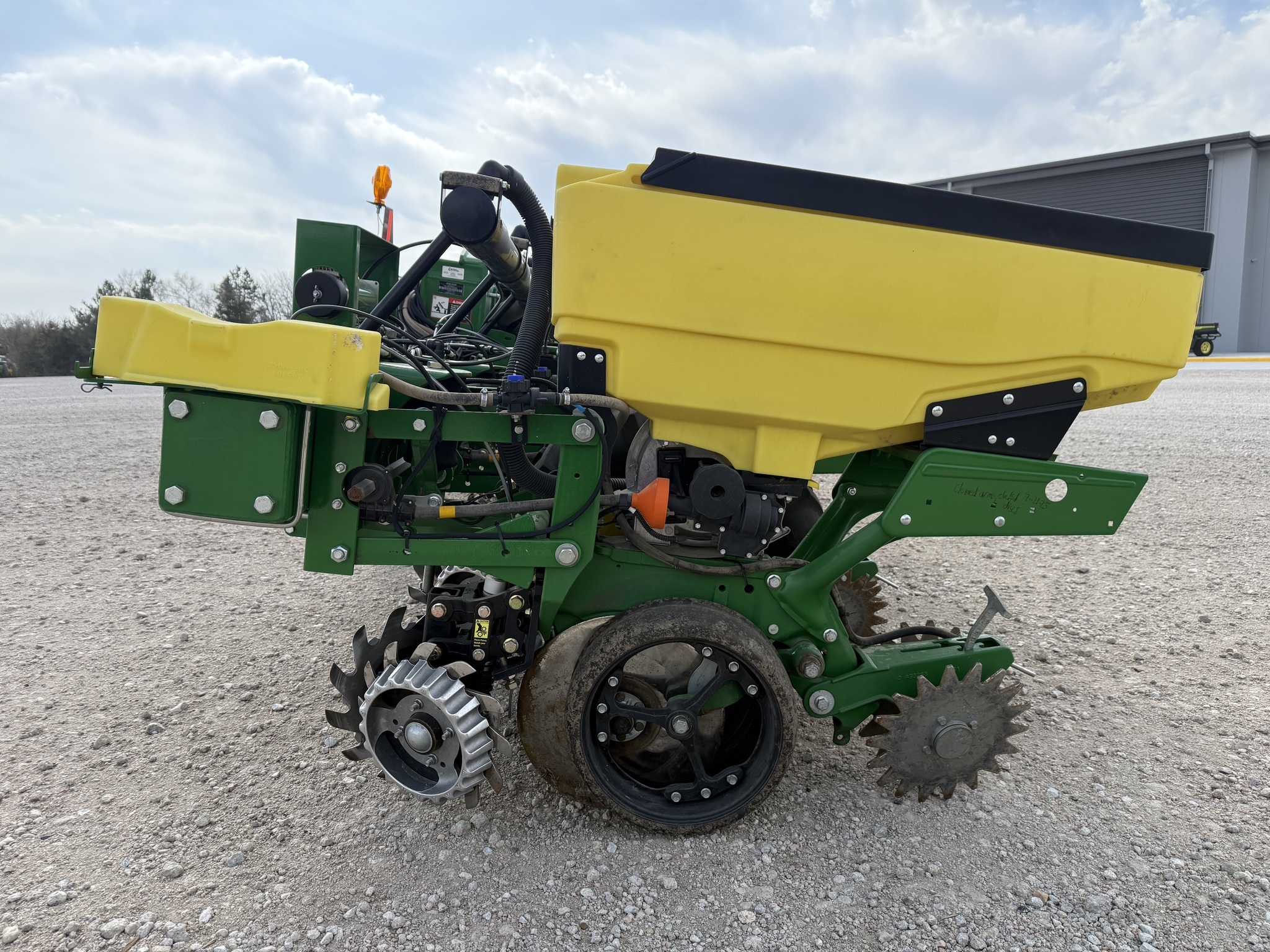 2025 John Deere 1725 Planter