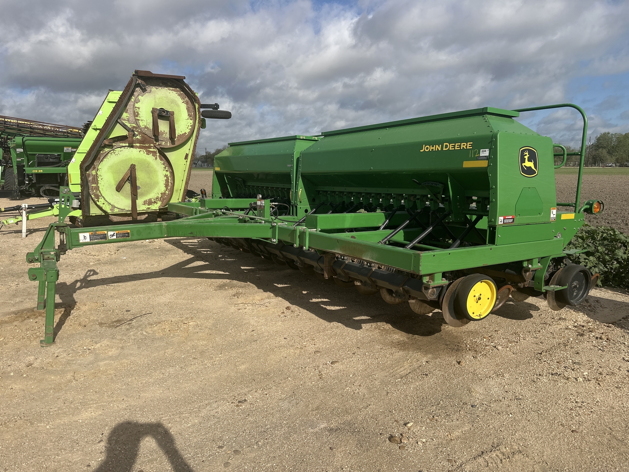 2013 John Deere 1590 Drill