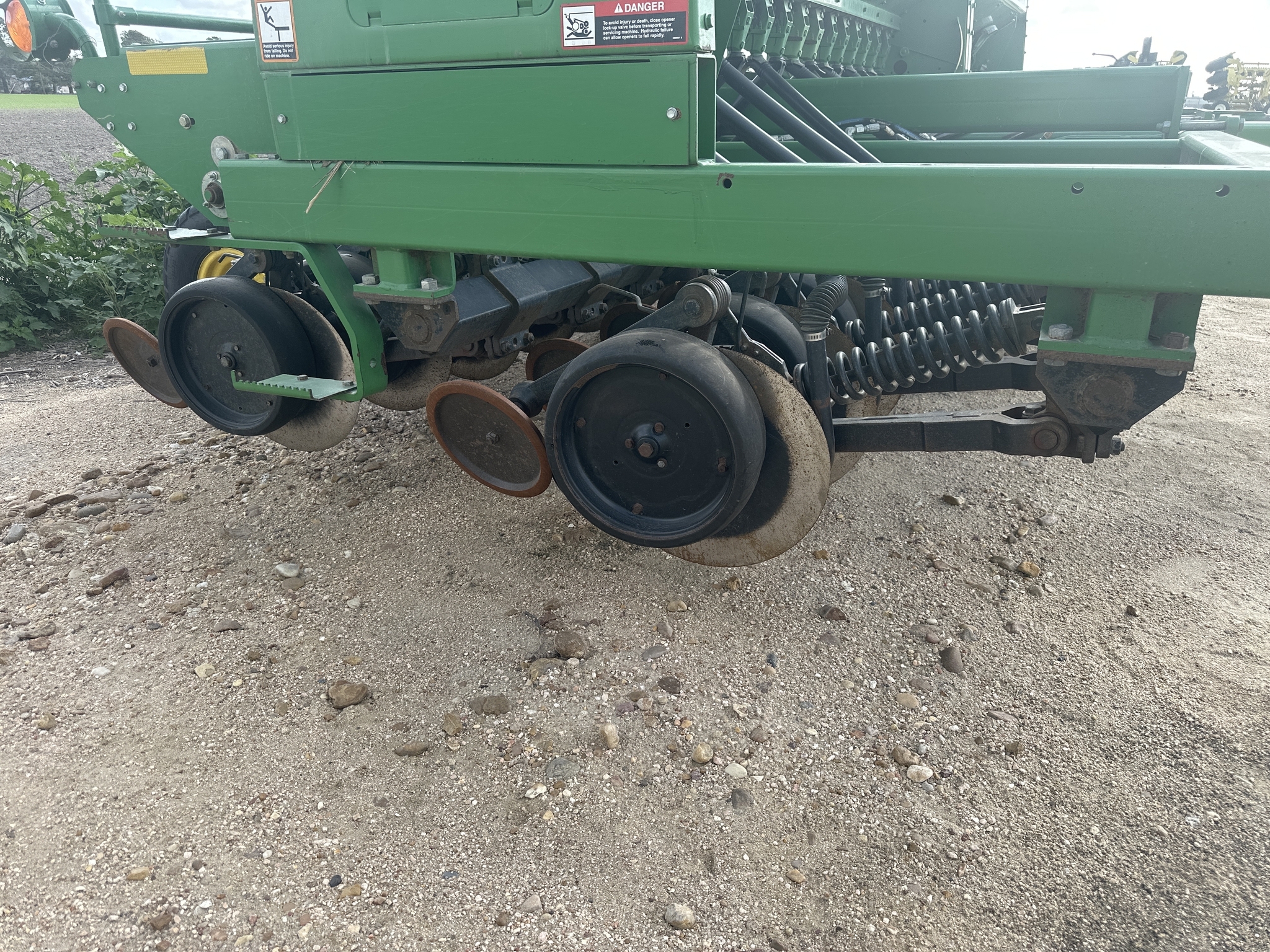 2013 John Deere 1590 Drill