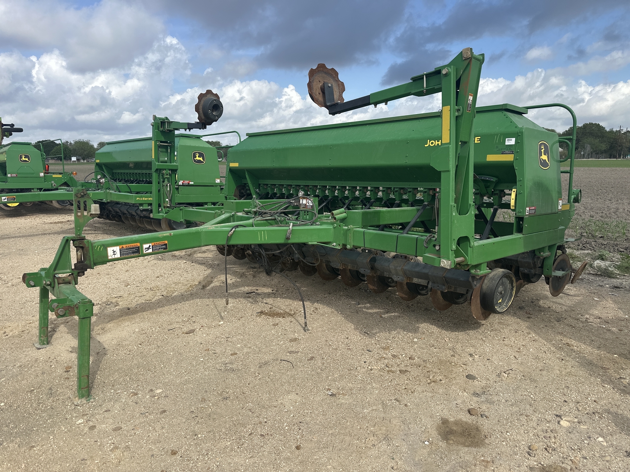 2005 John Deere 1590 Drill