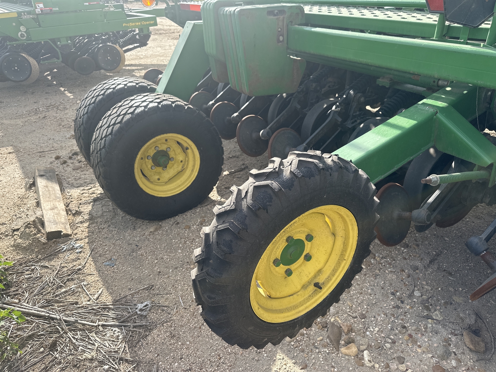 2013 John Deere 1590 Drill