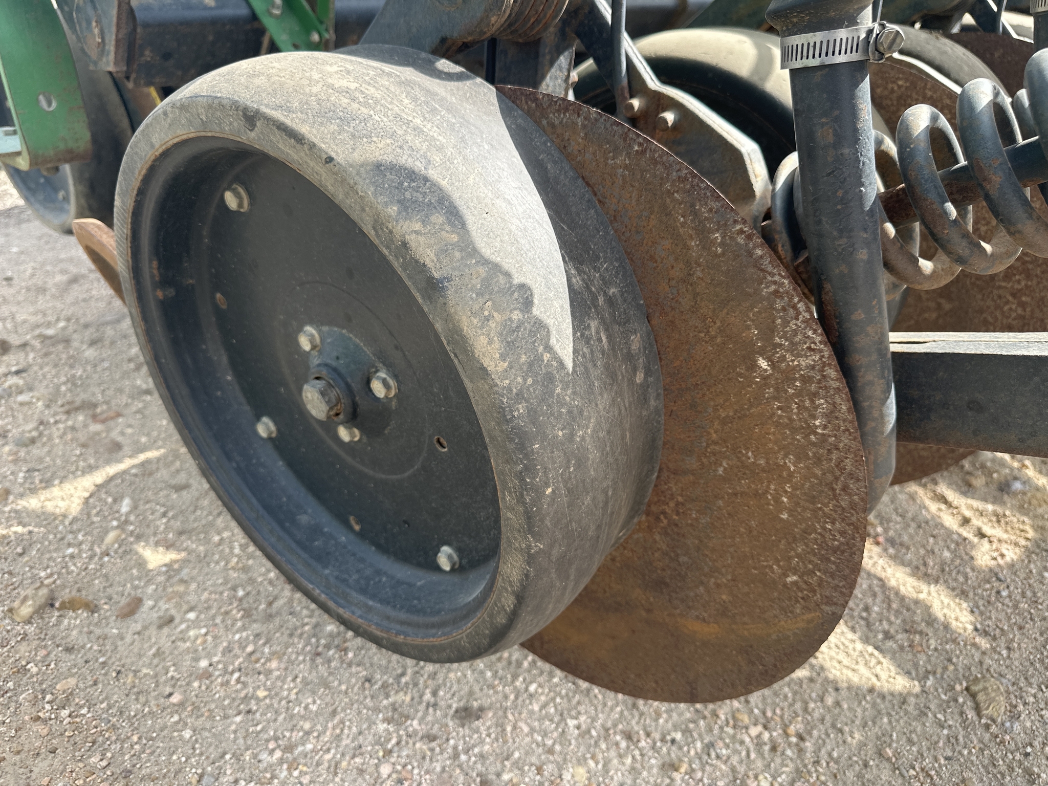 2005 John Deere 1590 Drill