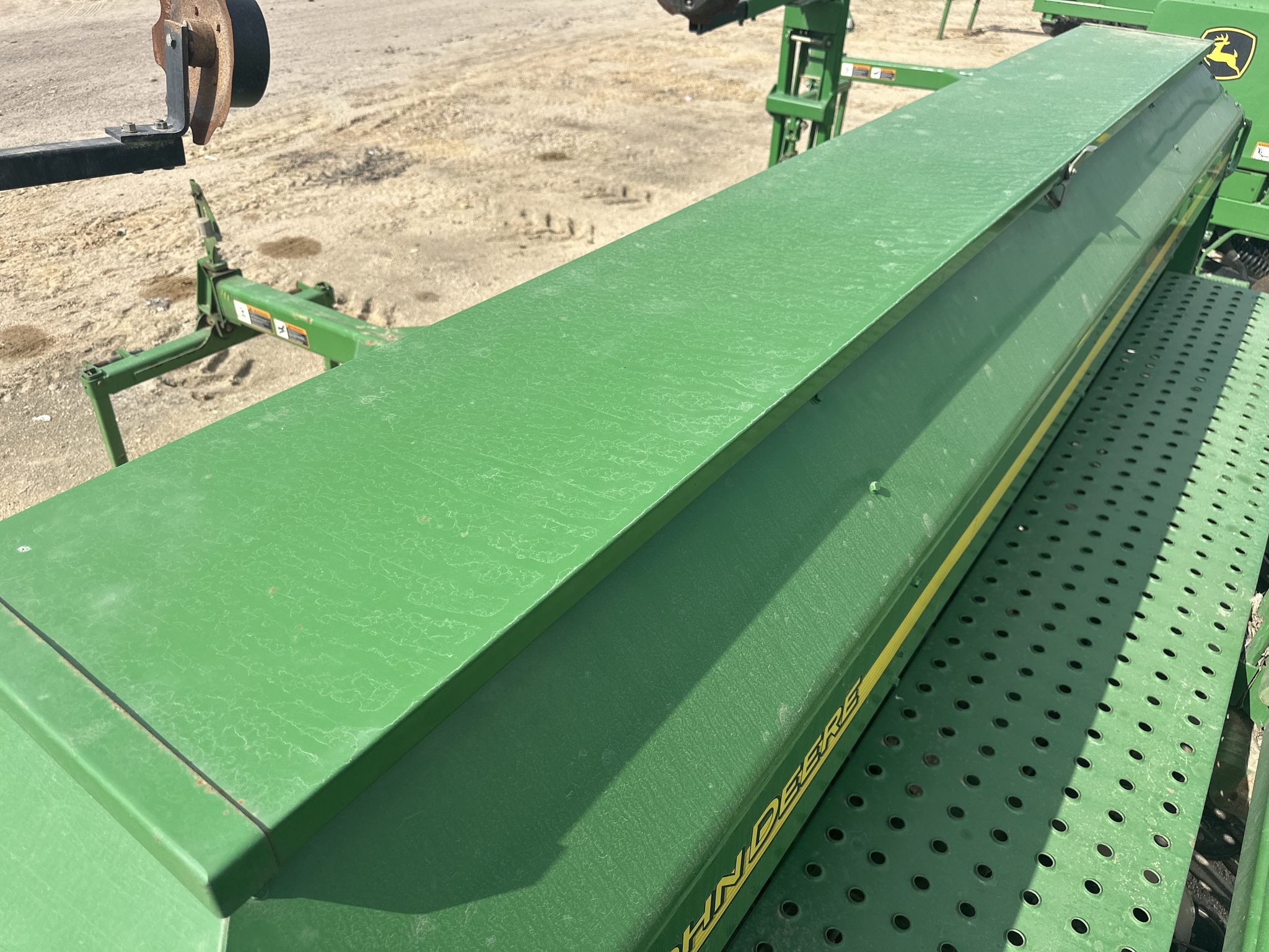 2005 John Deere 1590 Drill