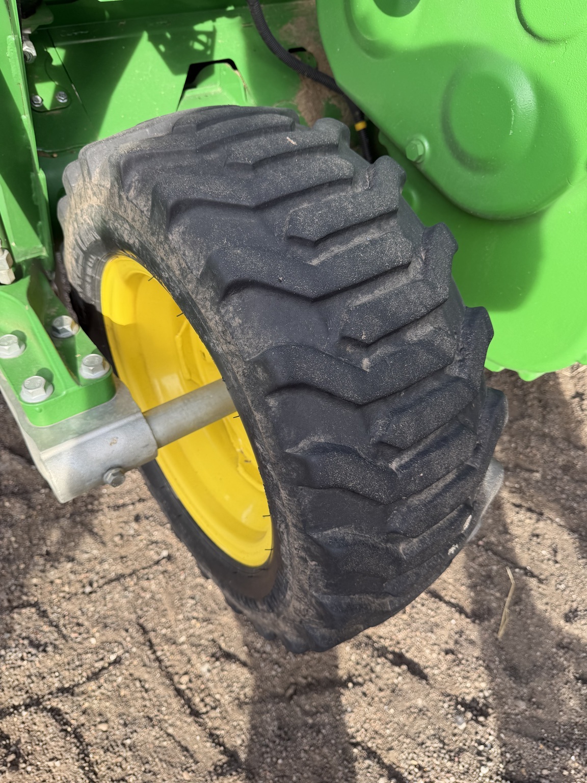 2024 John Deere HD40F Platform
