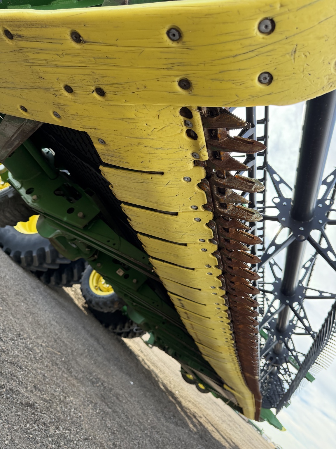 2024 John Deere HD40F Platform