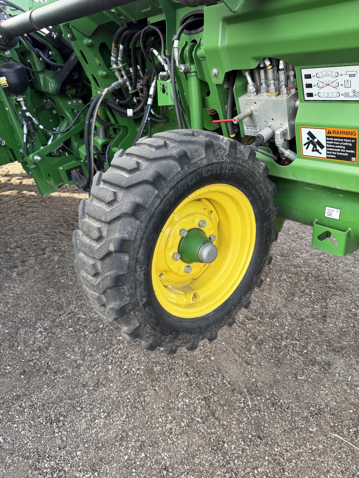 2024 John Deere HD40F Platform