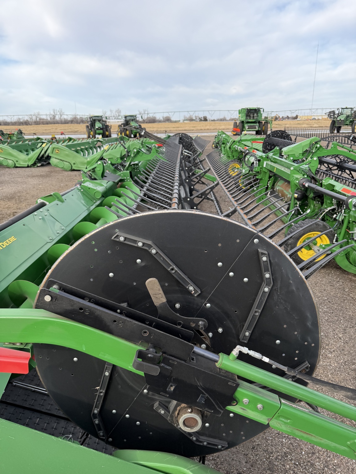 2024 John Deere HD40F Platform