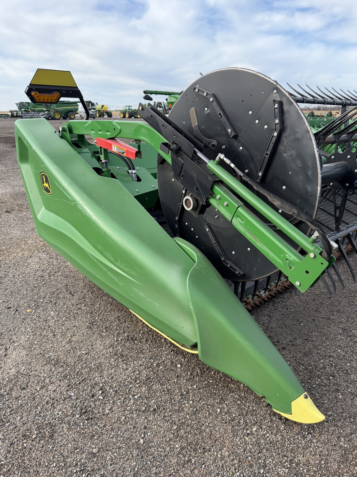 2024 John Deere HD40F Platform