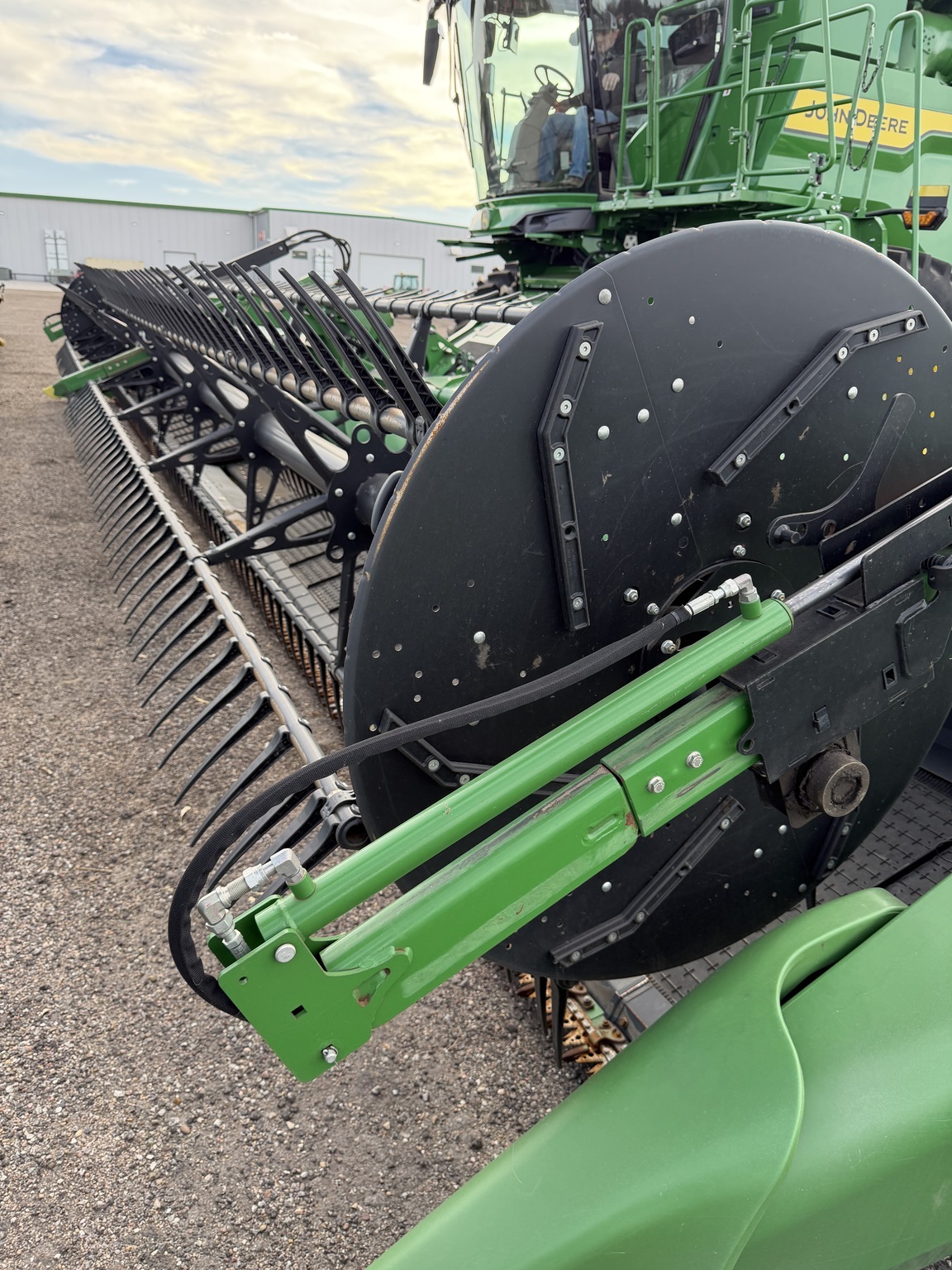 2024 John Deere HD40F Platform