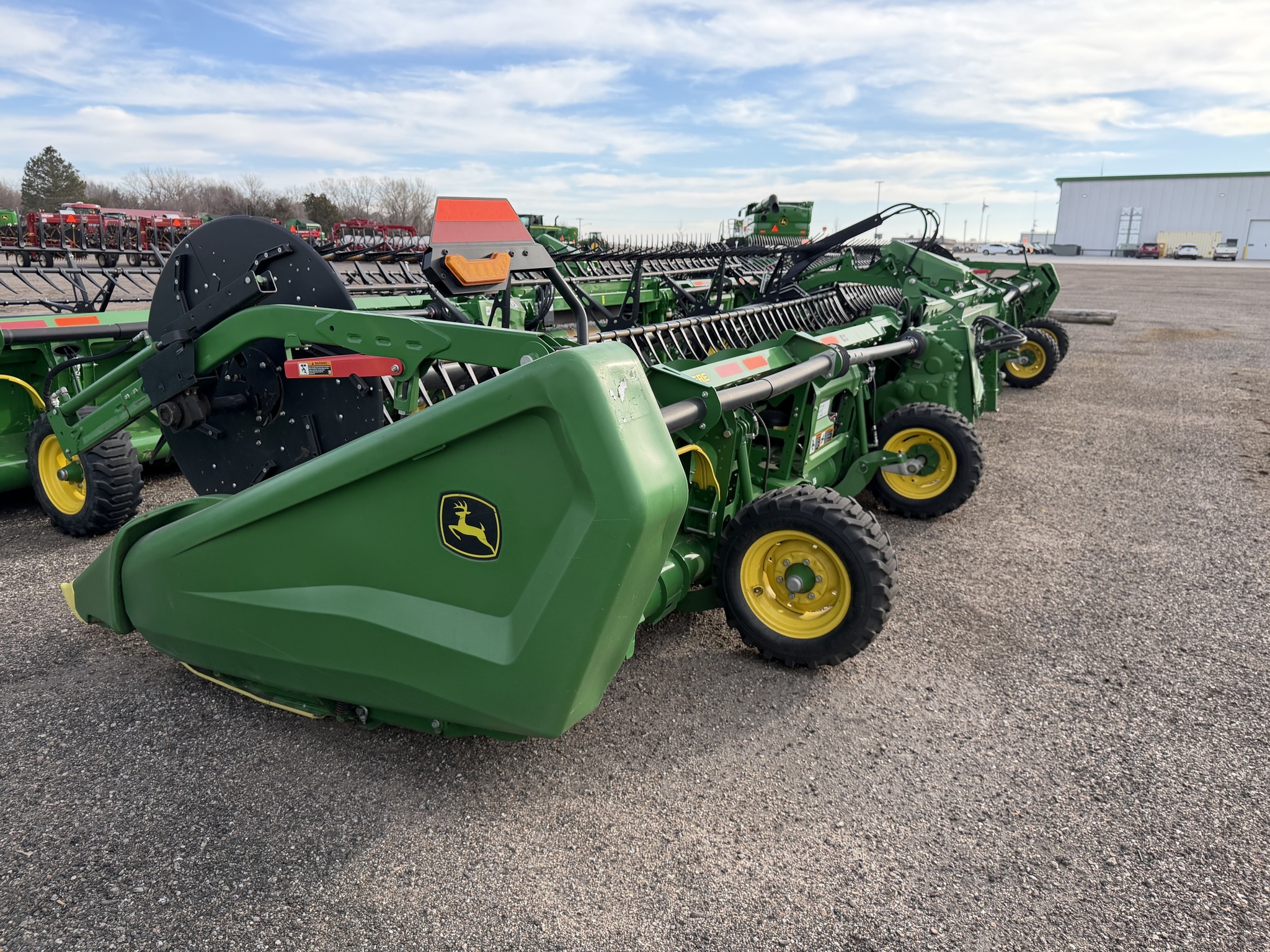 2024 John Deere HD40F Platform