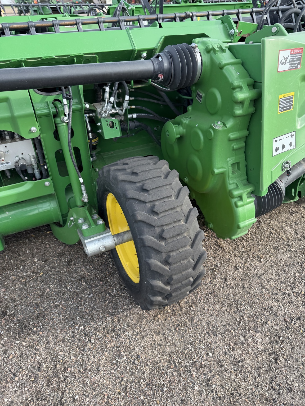 2024 John Deere HD40F Platform