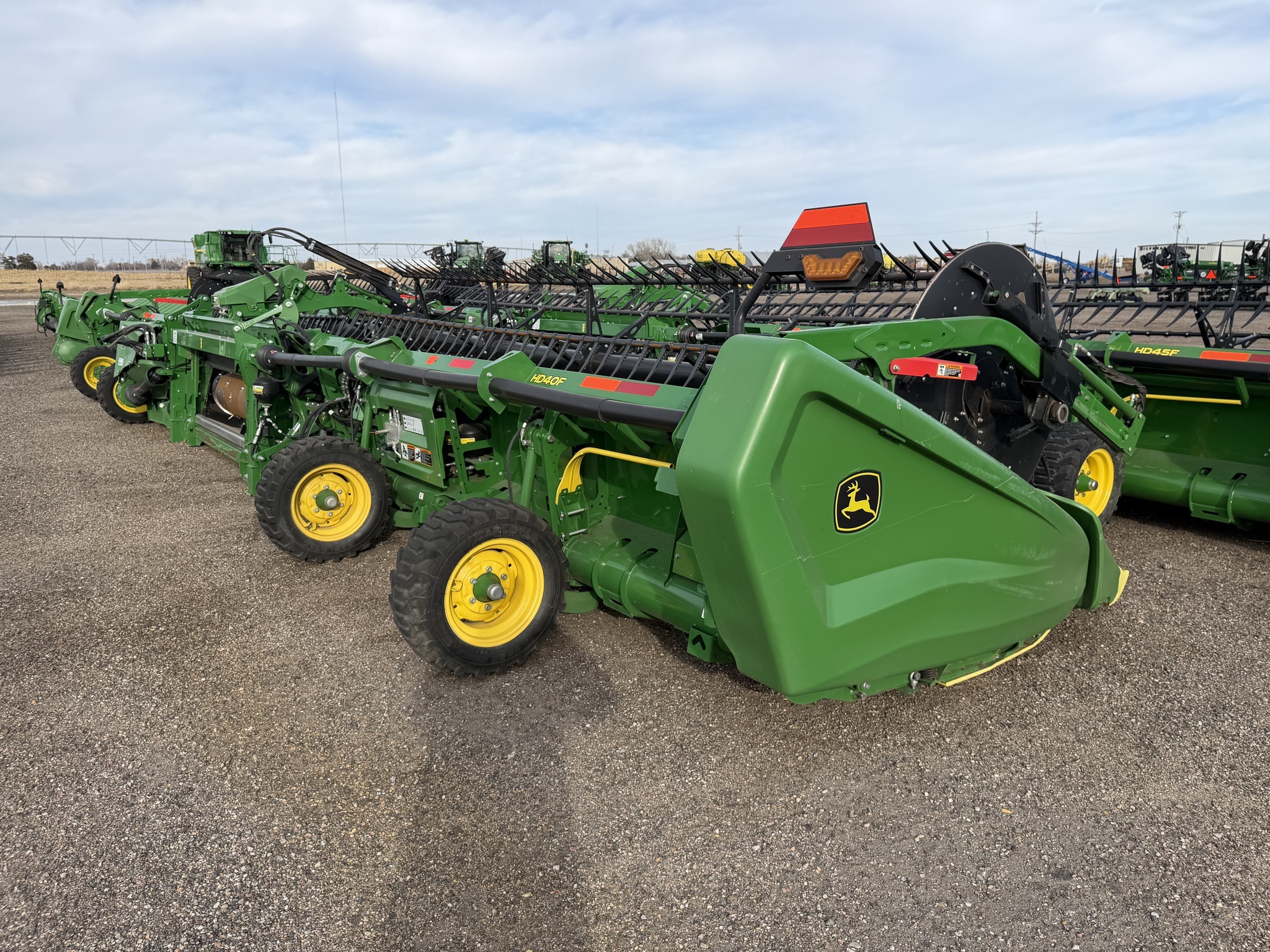 2024 John Deere HD40F Platform