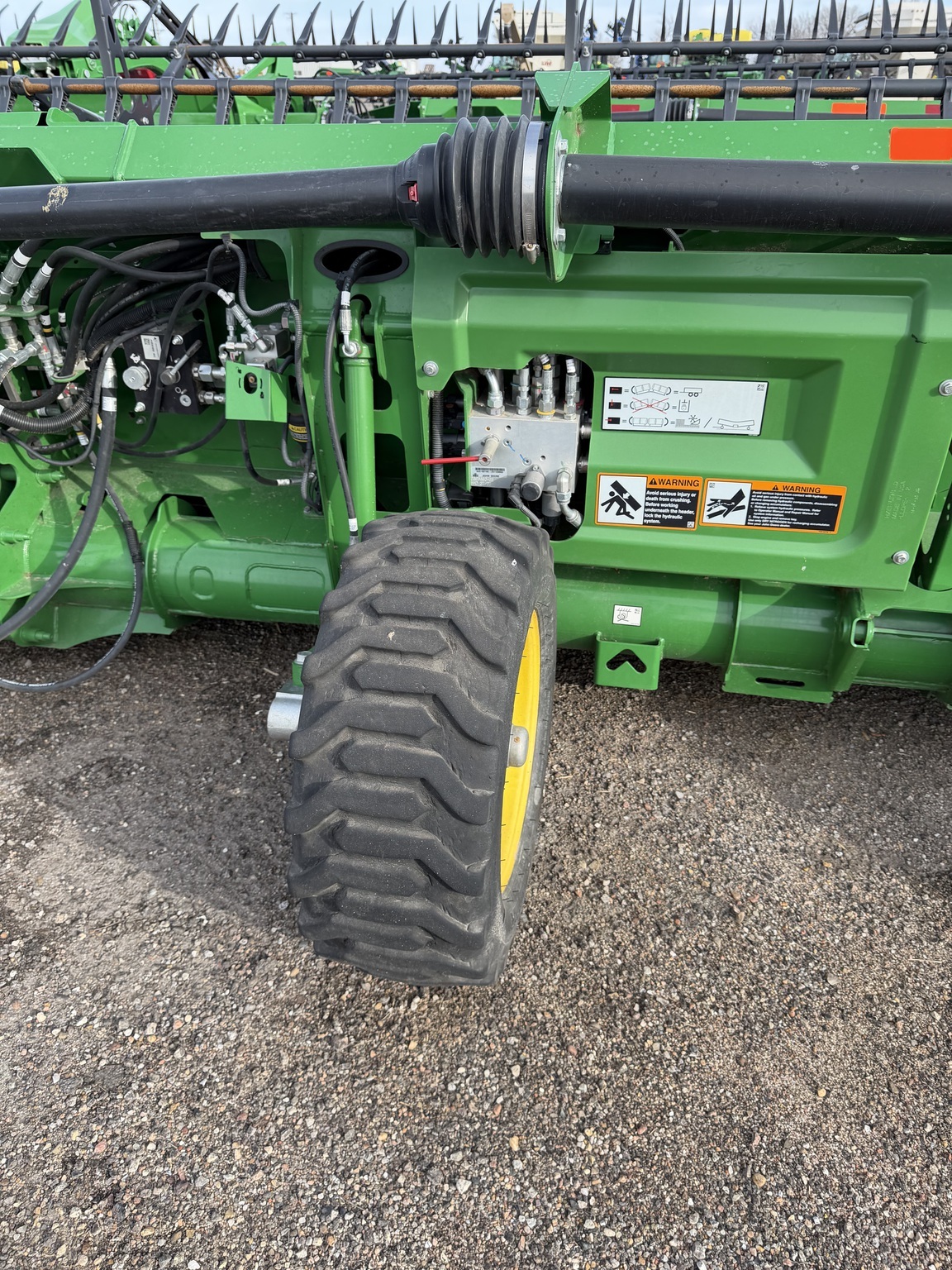 2024 John Deere HD40F Platform