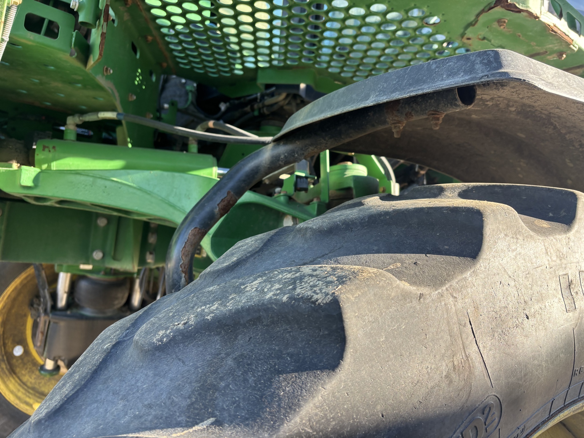 2018 John Deere R4038 Self-Propelled Sprayer