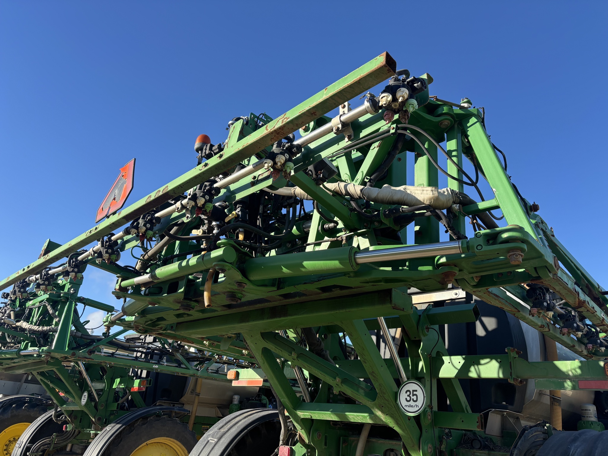 2018 John Deere R4038 Self-Propelled Sprayer