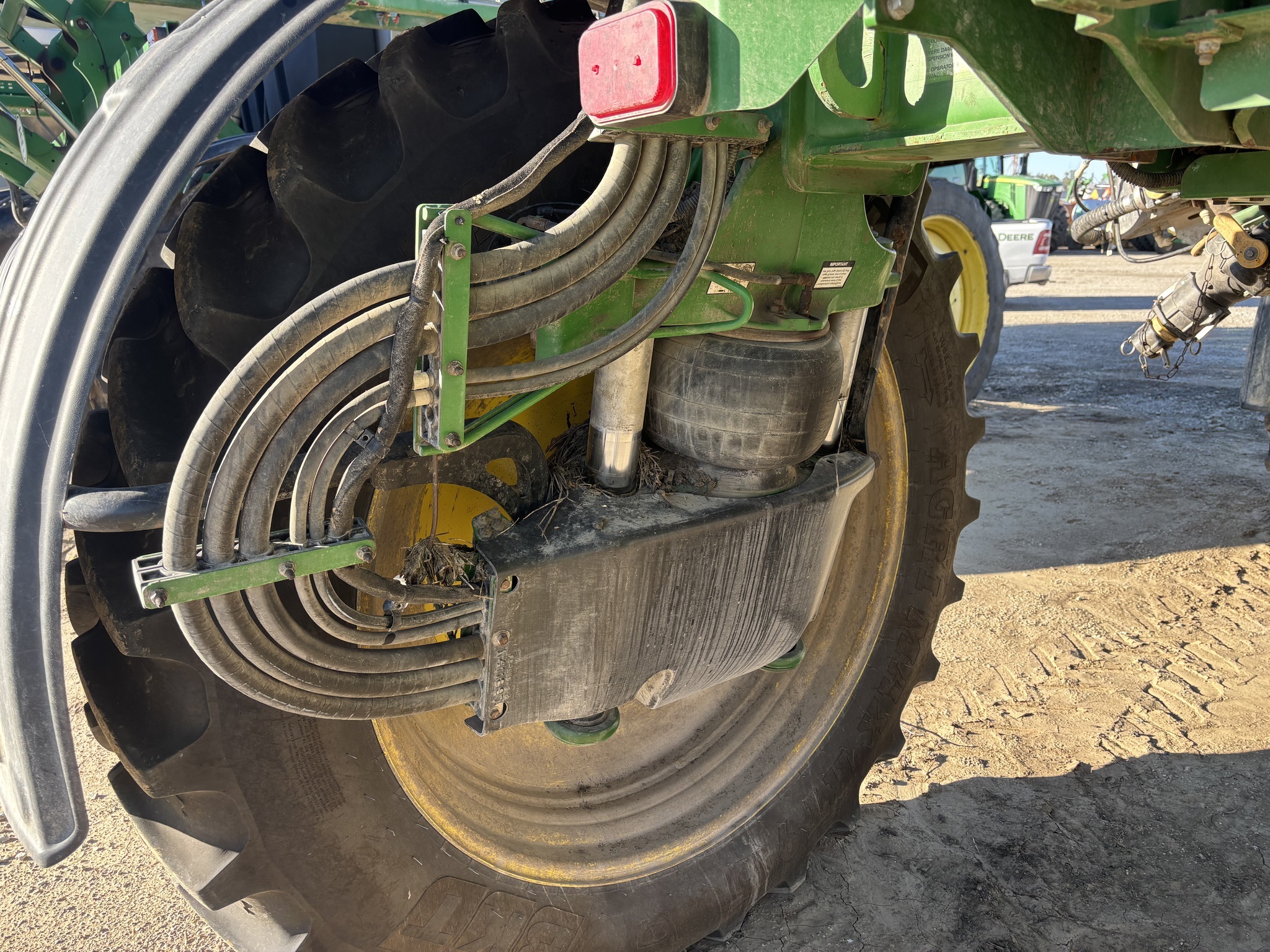 2018 John Deere R4038 Self-Propelled Sprayer
