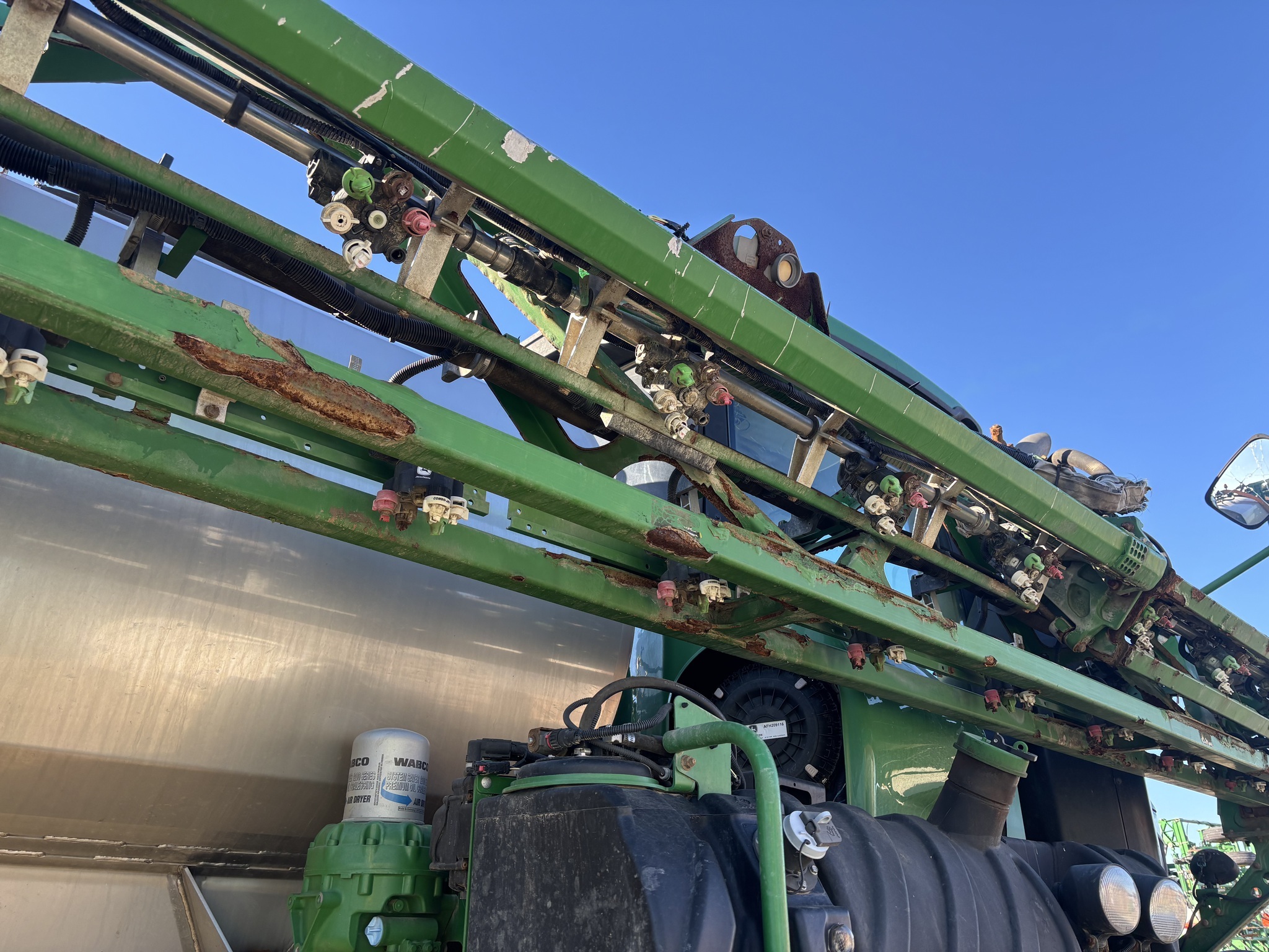 2018 John Deere R4038 Self-Propelled Sprayer