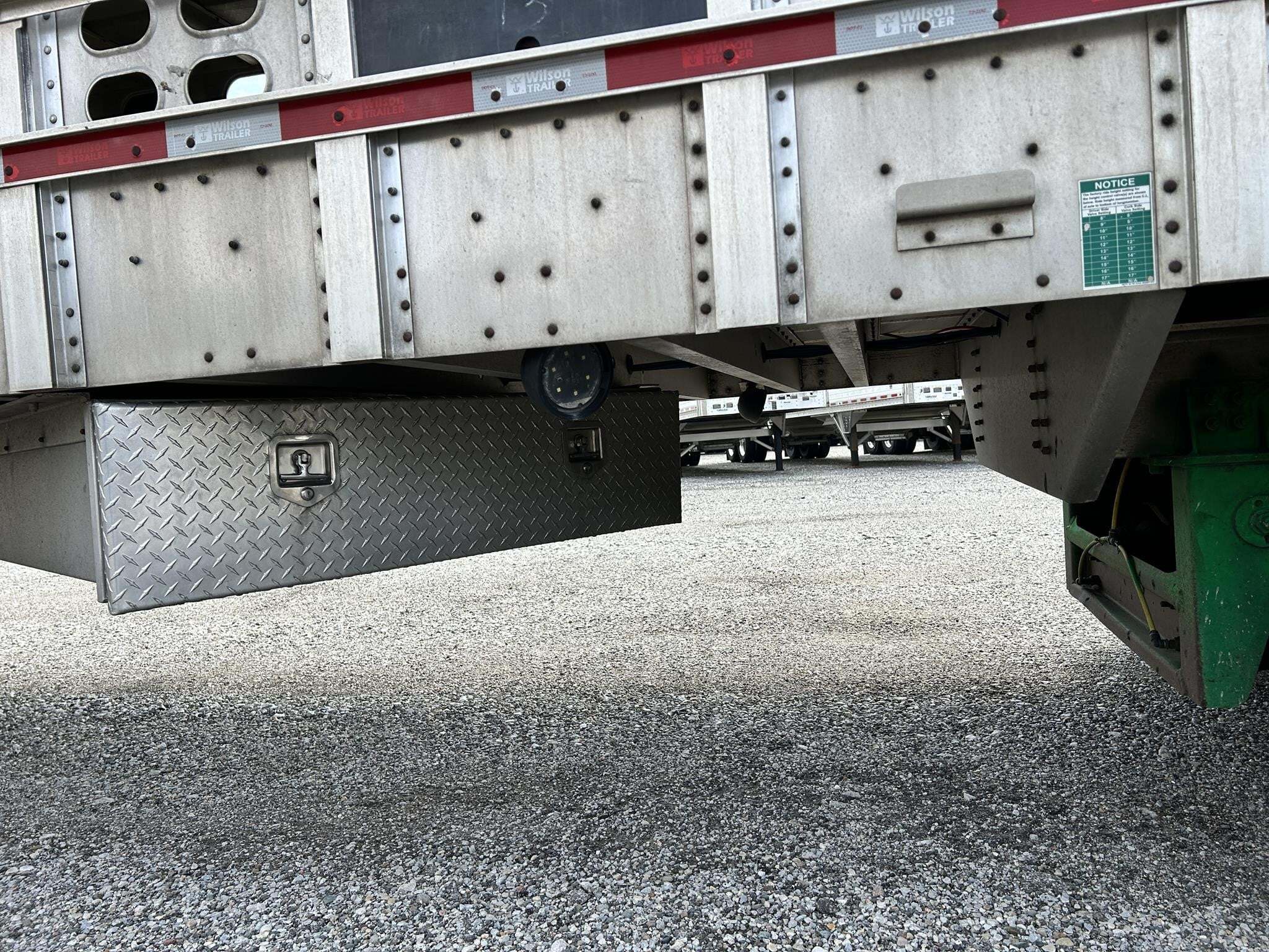 2019 Wilson PSADL-400P Livestock Trailer