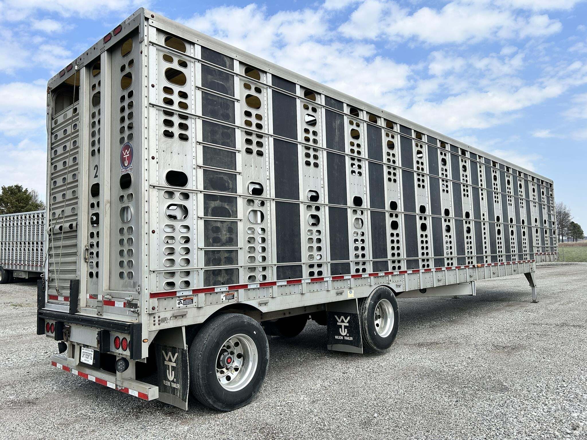 2019 Wilson PSADL-400P Livestock Trailer