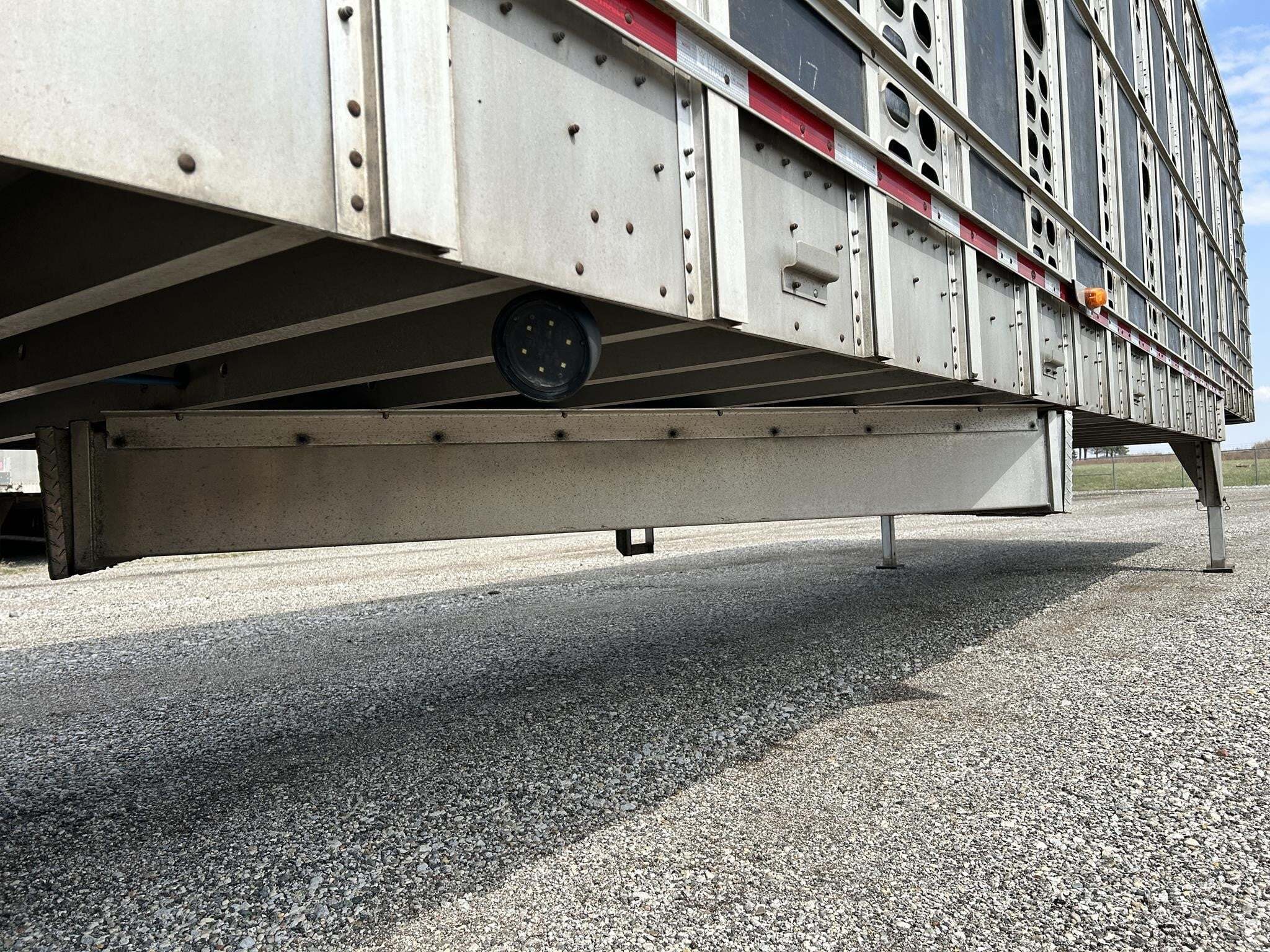 2019 Wilson PSADL-400P Livestock Trailer