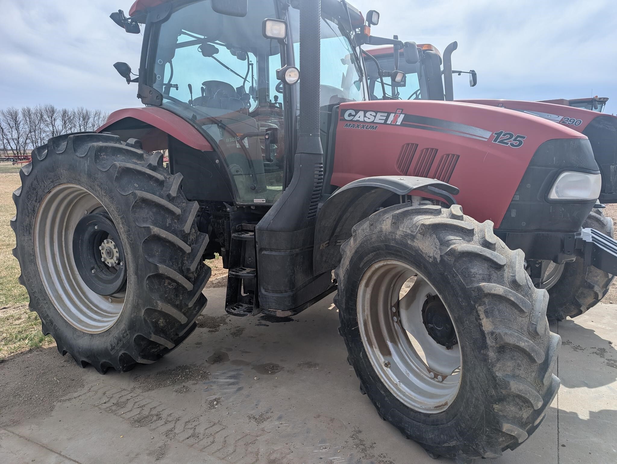 2013 Case IH Maxxum 125 Tractor