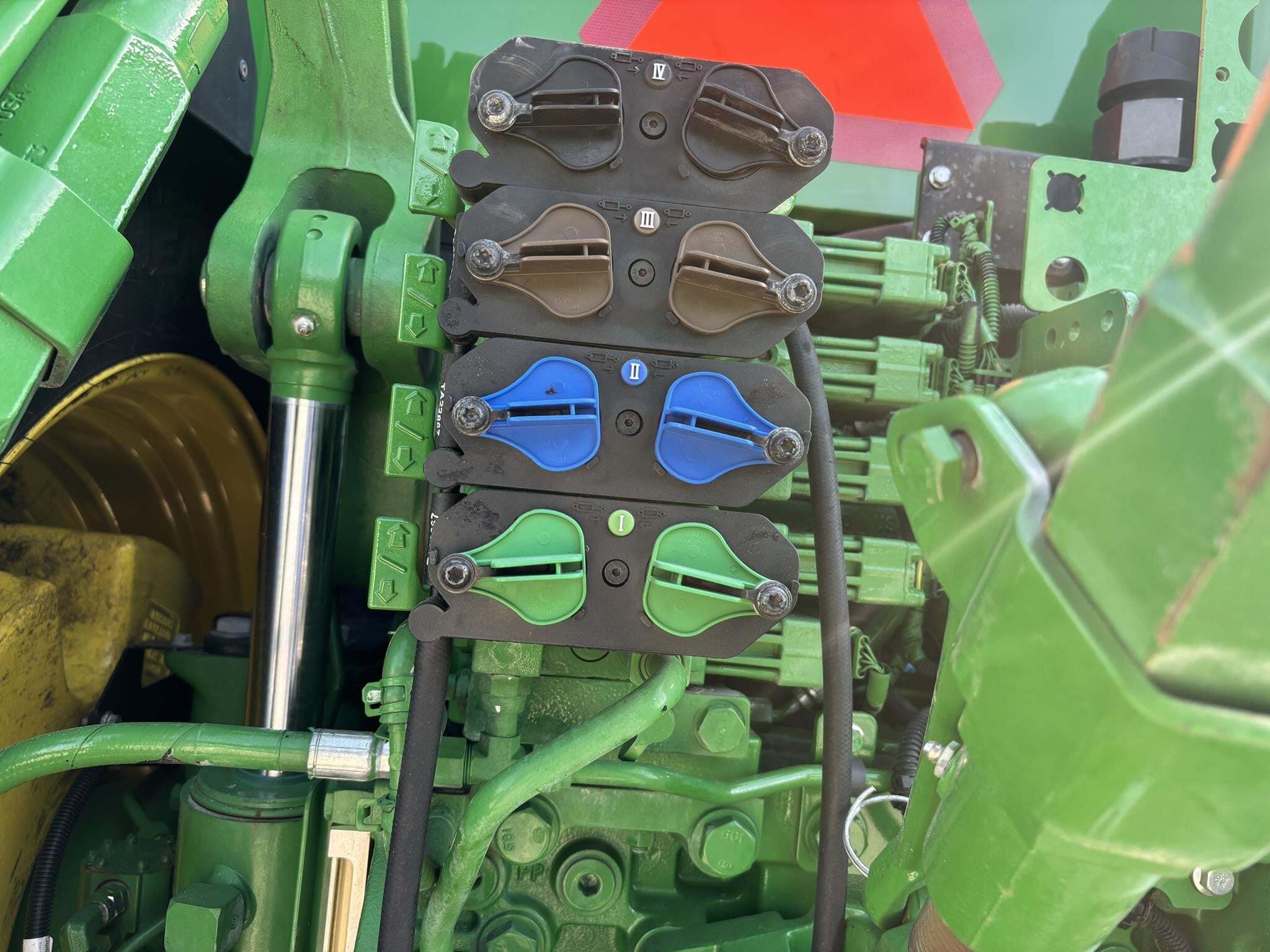 2024 John Deere 7R 210 Tractor