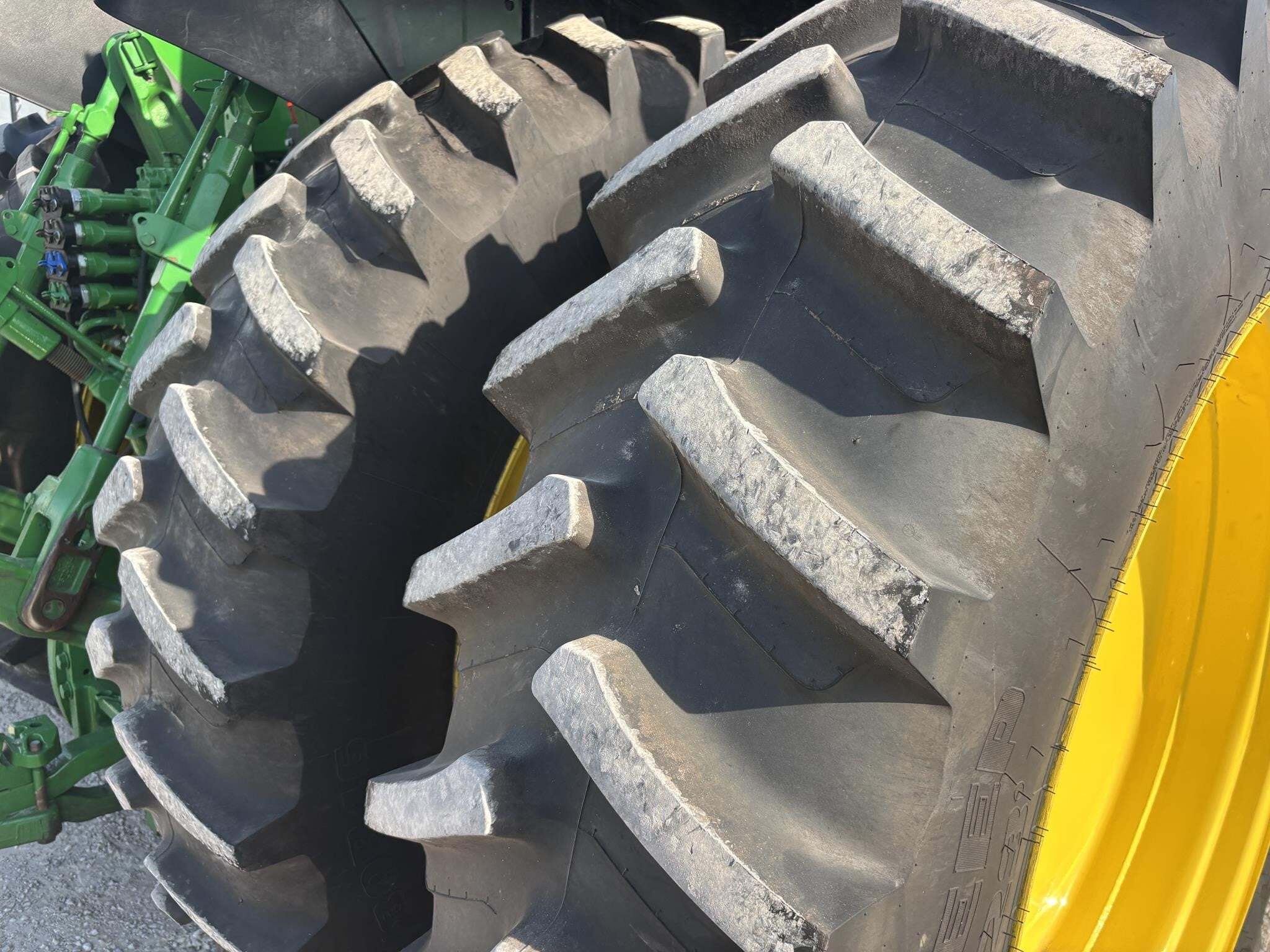 2024 John Deere 7R 210 Tractor