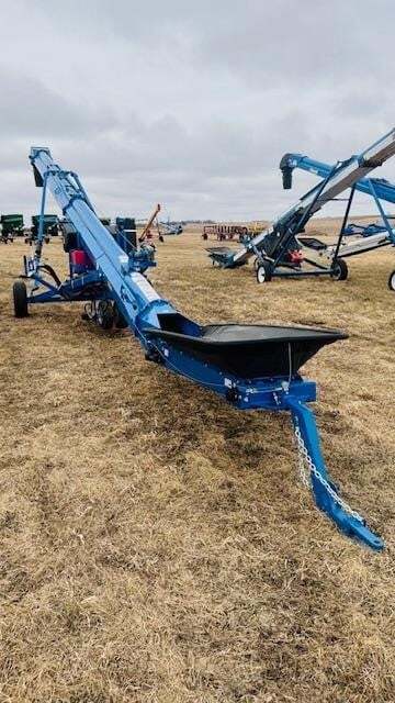 2026 Brandt 1547LP+ Augers and Conveyor
