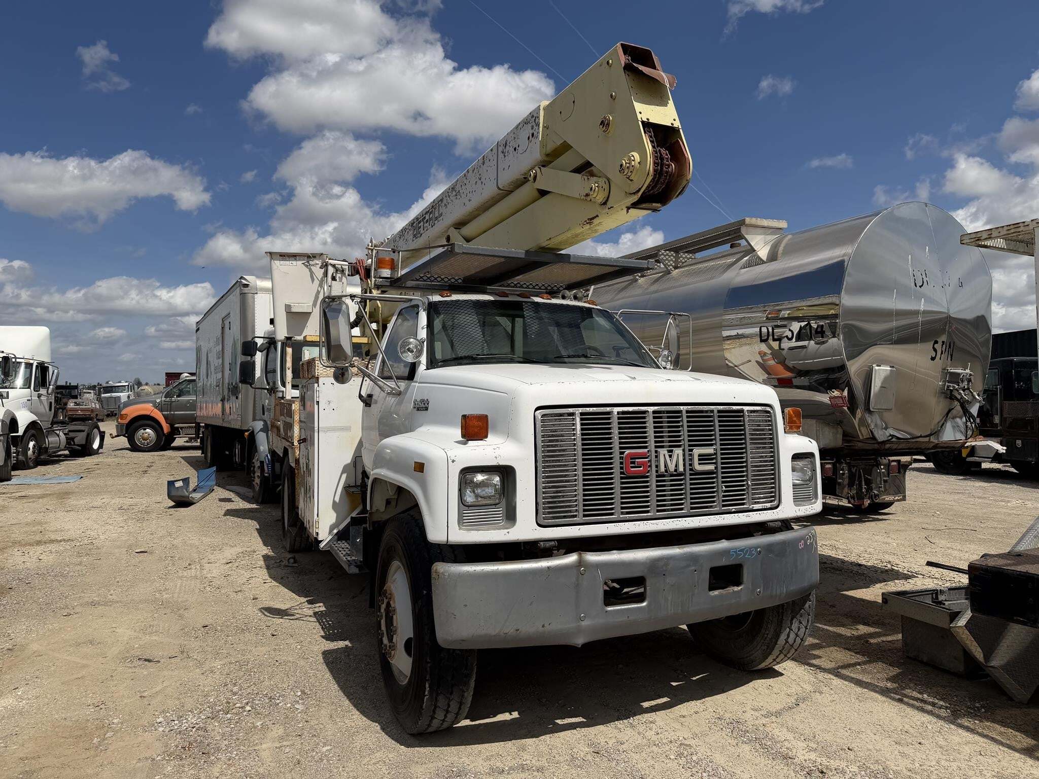 1994 LIFT-ALL LOM46-1S Crane