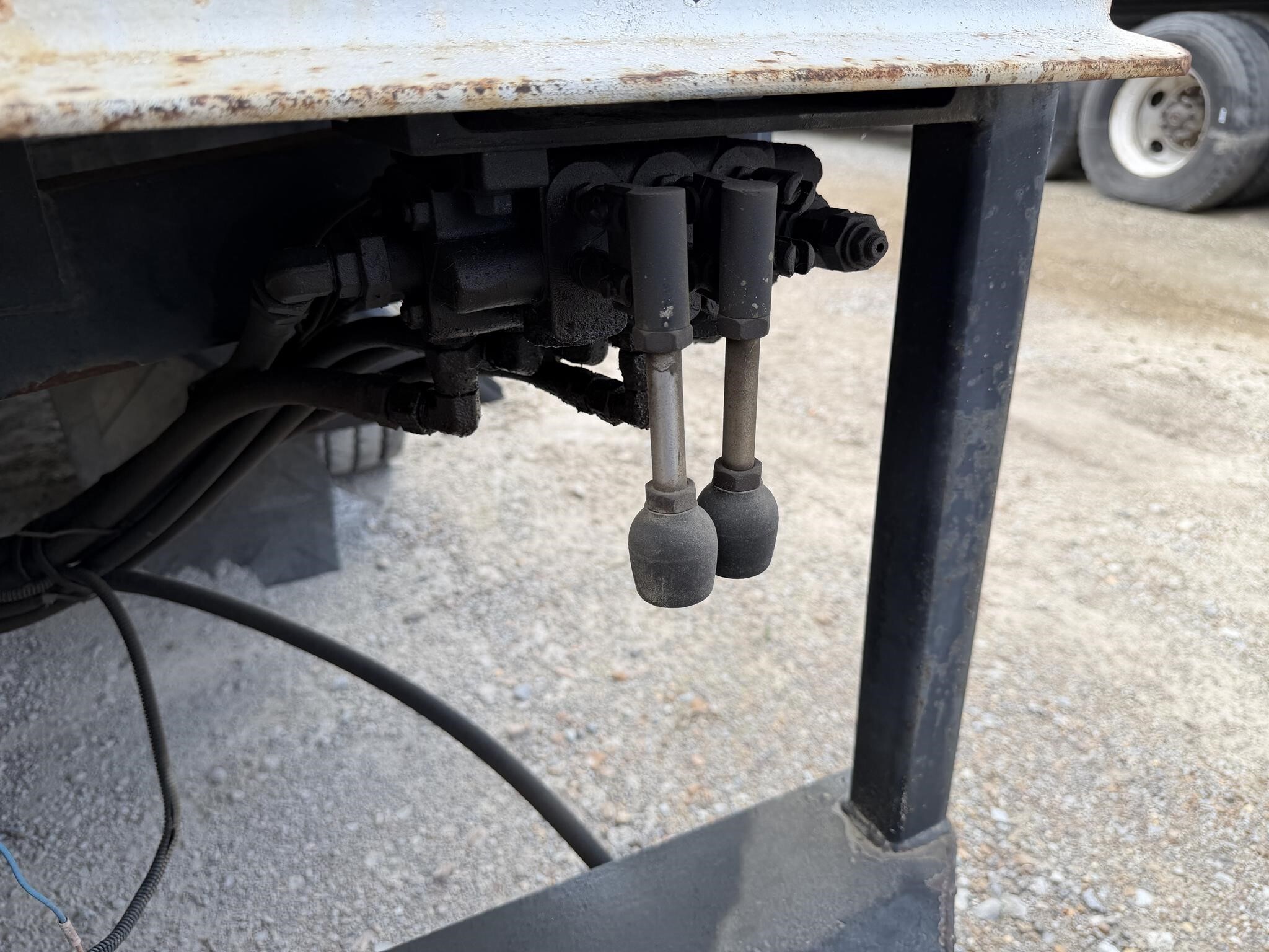 1994 LIFT-ALL LOM46-1S Crane