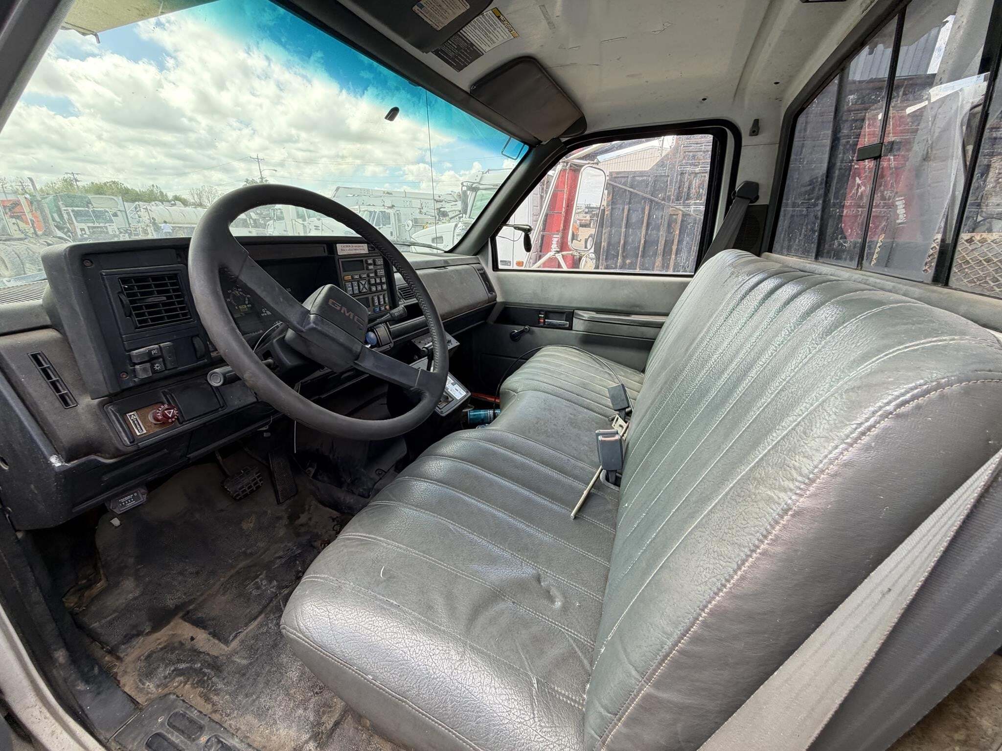 1994 LIFT-ALL LOM46-1S Crane