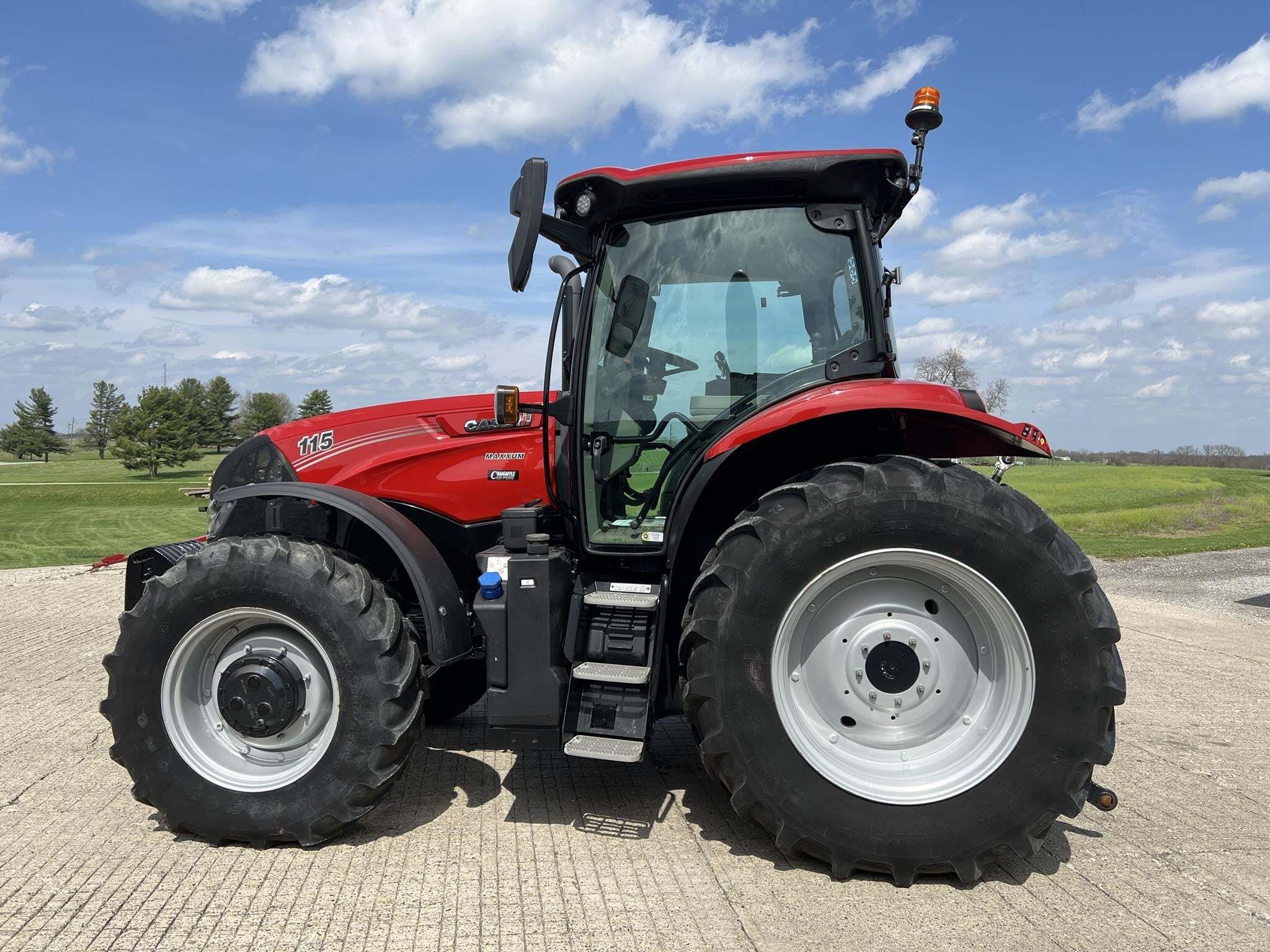2022 Case IH Maxxum 115 Tractor