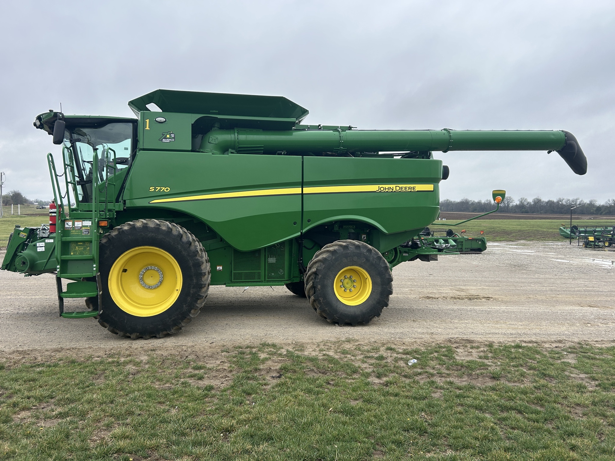 2022 John Deere S770 Combine